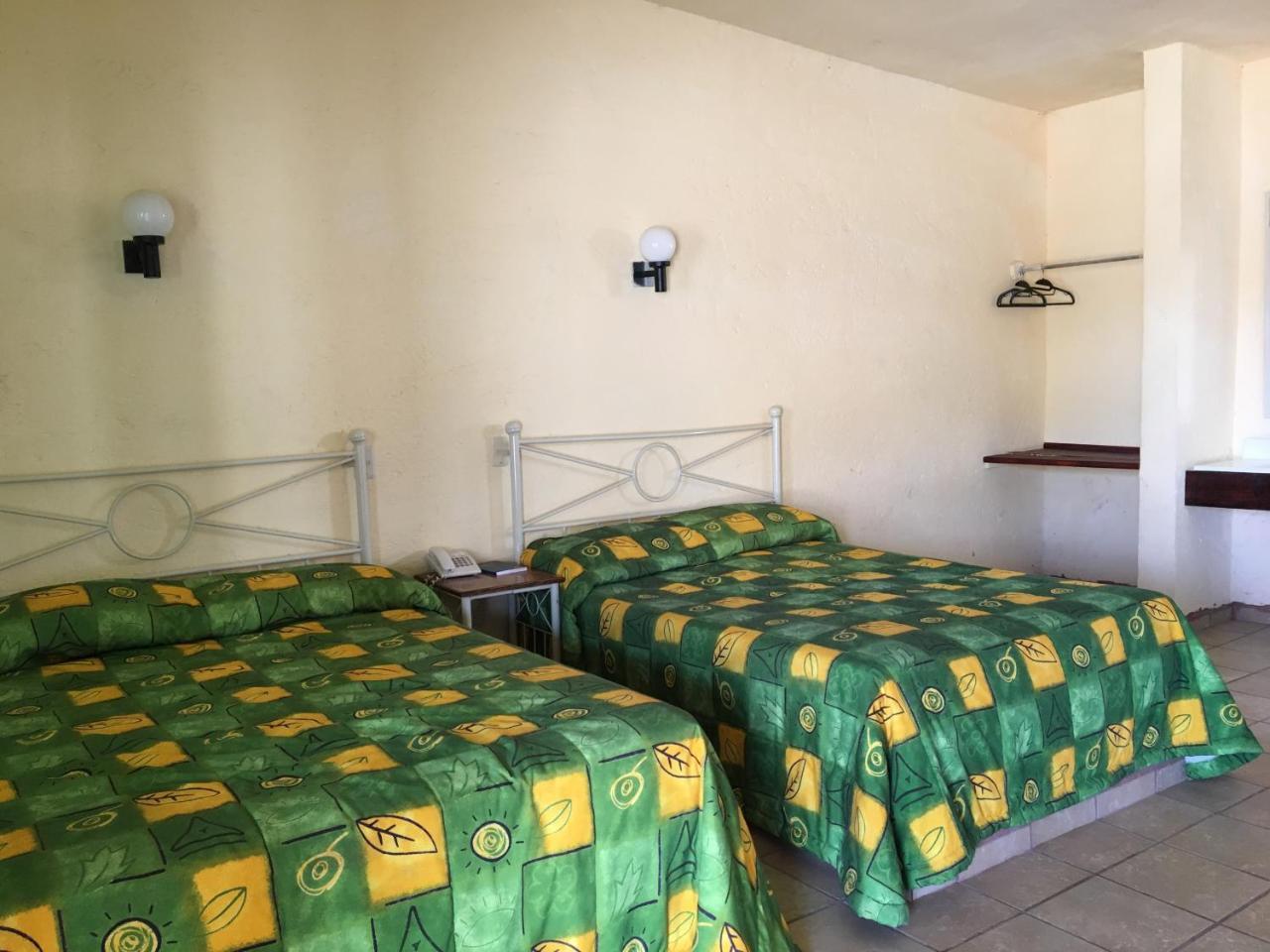 Hotel Y Balneario Ojo Caliente Camargo Kültér fotó