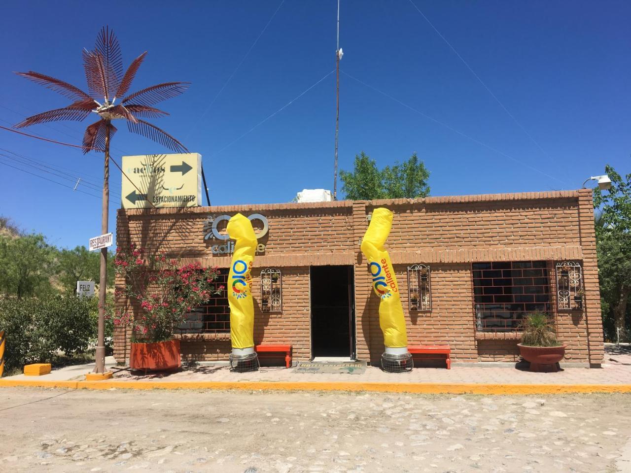 Hotel Y Balneario Ojo Caliente Camargo Kültér fotó
